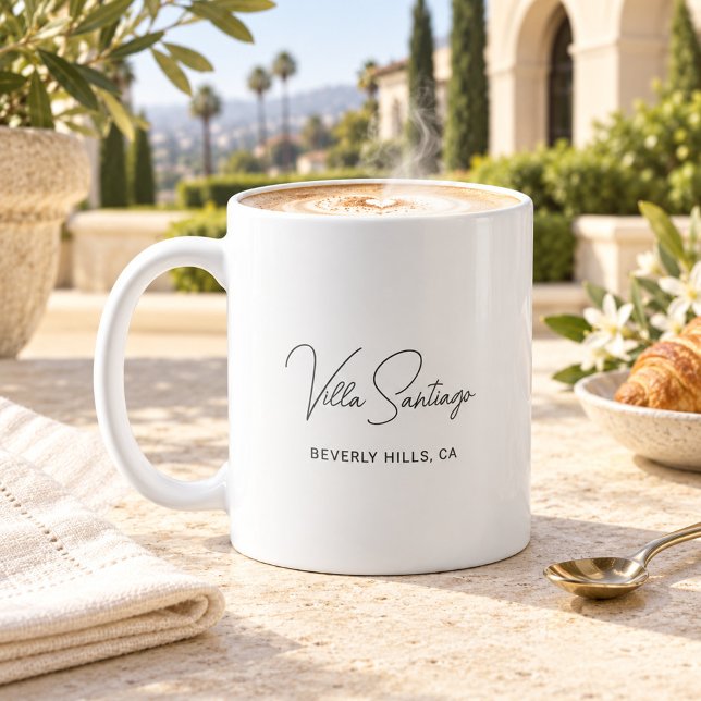 Chic Script Home Residence Namens-Monogramm Kaffeetasse (Von Creator hochgeladen)