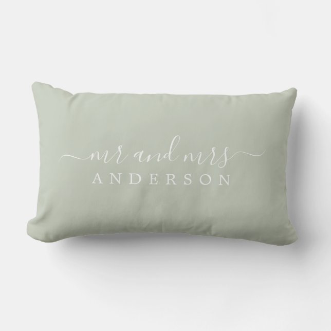 Chic Script Mr. Pastel Green New Monogram Lendenkissen (Vorderseite)