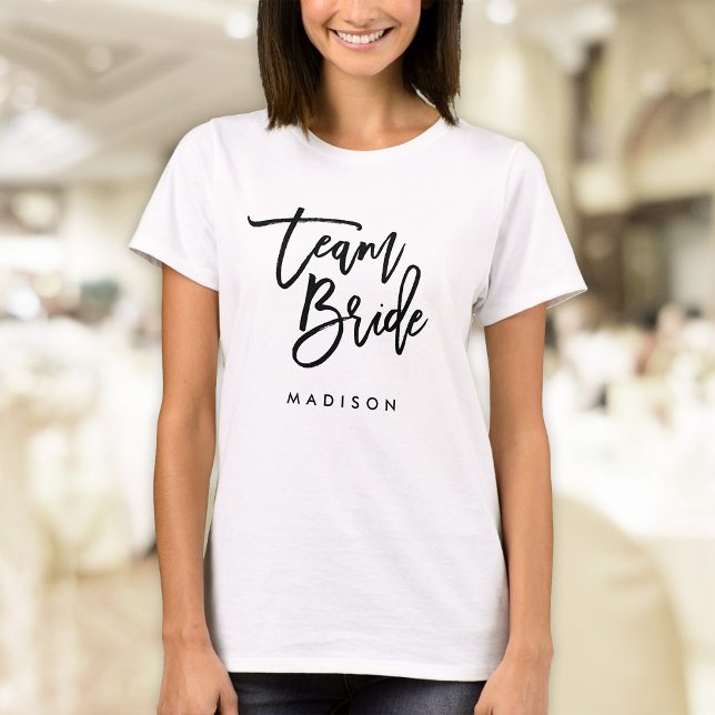 Chic Trendy Brush Black Script Team Bridge T-Shirt (Von Creator hochgeladen)