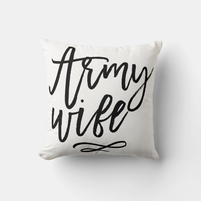Chic Typografy - Ehefrau der Armee Kissen (Vorderseite)