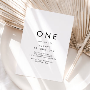 Chic Typografy First Birthday Party Einladung