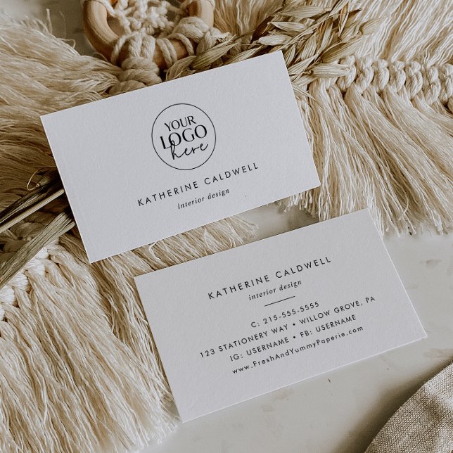 Chic Typografy Logo Business Card Visitenkarte (Von Creator hochgeladen)