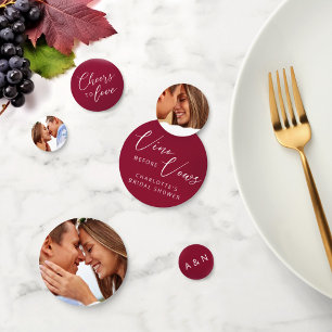 Chic Vino Before Vows Burgundy Foto Initialen Konfetti