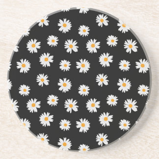 Chic White Daisies Muster auf schwarzem Hintergrun Getränkeuntersetzer
