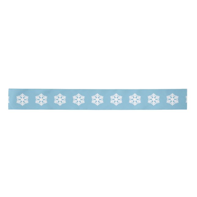 Chic White Snowflakes Nordic Pattern auf Light Blu Satinband (Vorderseite)