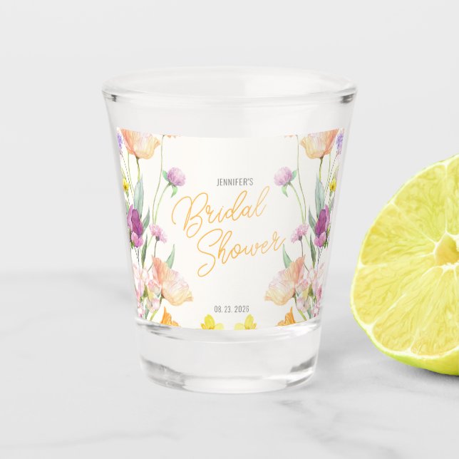 Chic Wildblume Script-Brautparty Schnapsglas (Vorderseite)