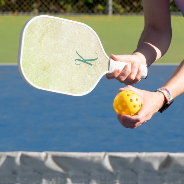 Chic Yellow Floral Pattern Monogramm Pickleball Schläger (InSitu)