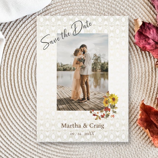 Chic Yellow Sunflower Lace Foto Save the Date Einladung (Von Creator hochgeladen)