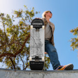 Chicago City Map Skateboard<br><div class="desc">Eine einzigartige Karte der schönen Stadt Chicago,  Illinois. Dieses Skateboard zeigt eine Straßenkarte der Stadt in einem schwarzen Rahmen oben und unten. Eine lustige Art,  die Stadt,  in der Sie Liebe haben,  zu repräsentieren!</div>