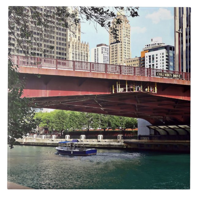 Chicago IL - Wassertaxi unter Columbus Dr. Bridge Fliese (Vorderseite)