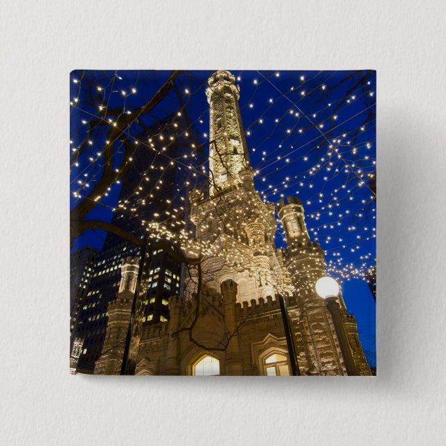 Chicago, Illinois, alter Wasserturm mit Feiertag Button (Vorderseite)