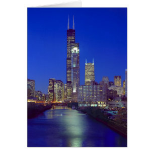 Chicago, Illinois, Skyline bei Nacht mit Chicago