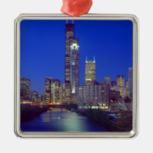 Chicago, Illinois, Skyline bei Nacht mit Chicago Silbernes Ornament