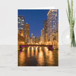 Chicago, Illinois, Skyline und Chicago River bei Karte