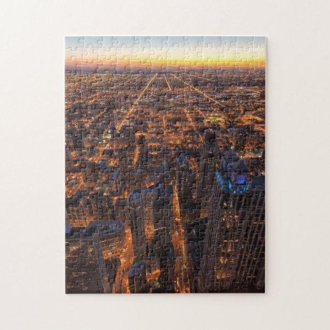 Chicago im Stadtzentrum gelegen am Sonnenuntergang (Vertikal)