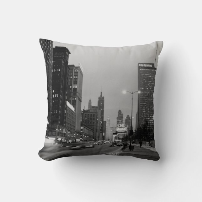 Chicago Michigan Avenue @ Night 1967 Windy City Kissen (Vorderseite)