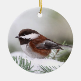 Chickadee im Schnee Keramikornament