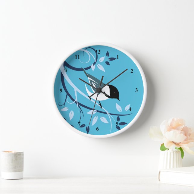 Chickadee in Baumzweig Uhr (Zuhause)