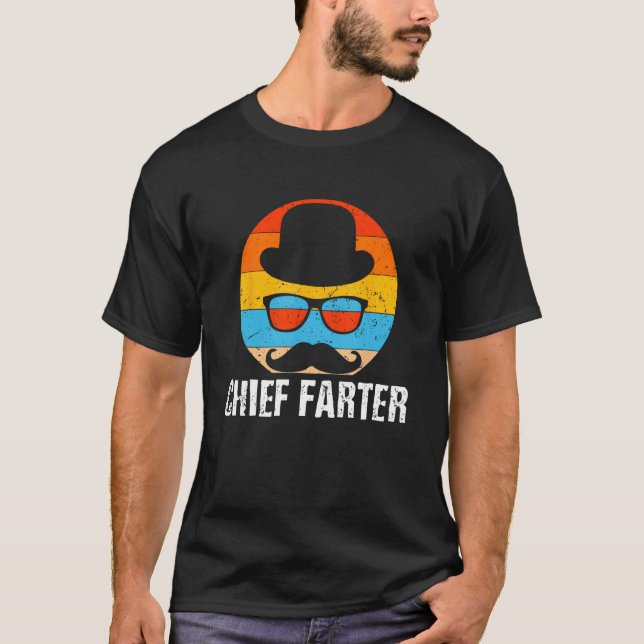 Chief Farter Gross Joke Pun Dad T-Shirt (Vorderseite)