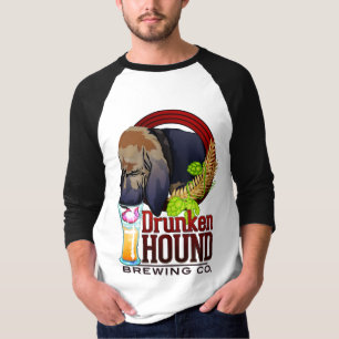 Chien ivre brassant le T-shirt de Cie. 3/4