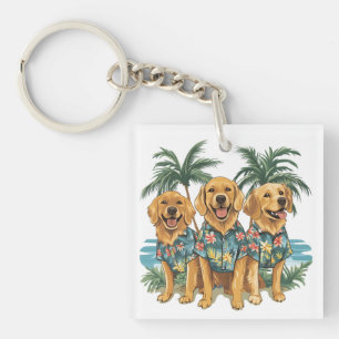 Chiens d'or retriever portant une chemise hawaïenn