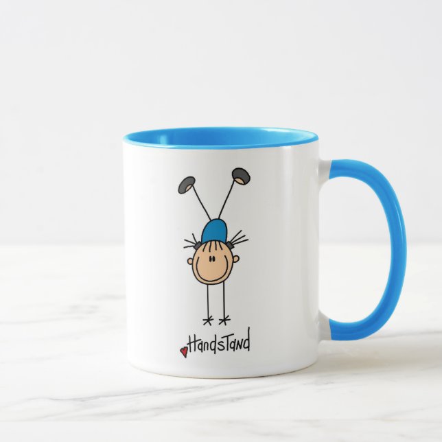 Chiffre fille de bâton faisant des tasses d'appuis (Droite)