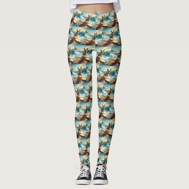 Chihuahua Beach Surfmalerei Leggings (Vorderseite)