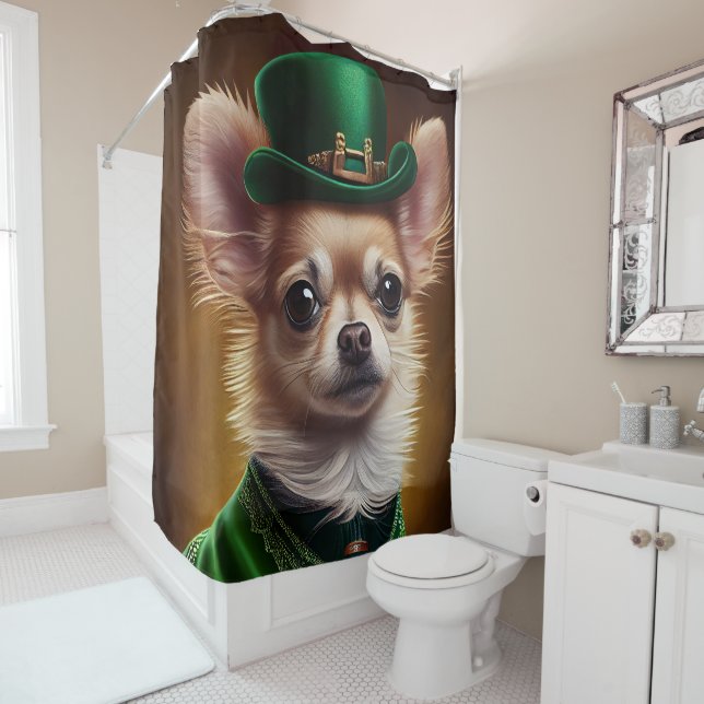 Chihuahua Dog in St. Patrick's Day Dress Duschvorhang (Beispiel)