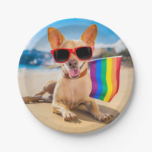 Chihuahua Hund am Strand Pappteller (Vorderseite)