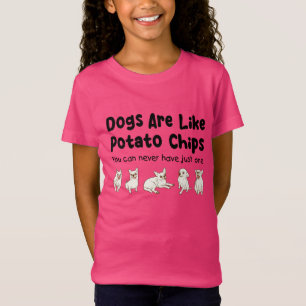 Chihuahua-Hunde sind wie Kartoffelchips, die man n T-Shirt