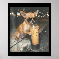 Chihuahua trinkt eisgekühlten Kaffee lustiges Tier