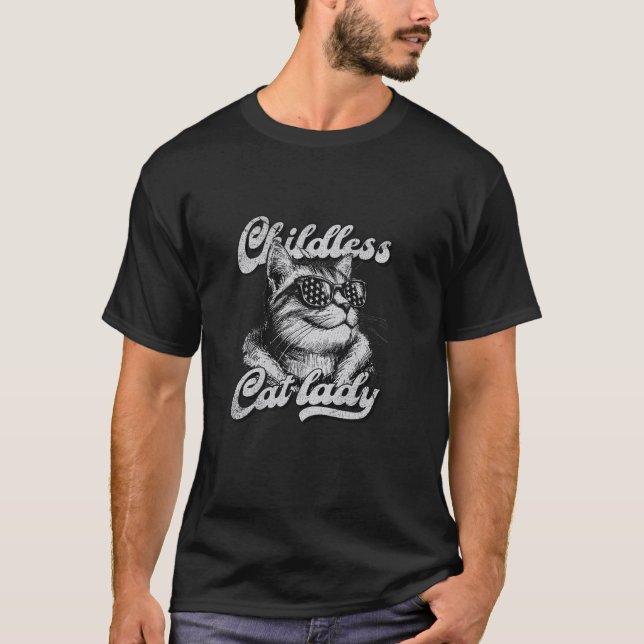 Childless Cat Lady Funny Kamala Harris T Shirt (Vorderseite)