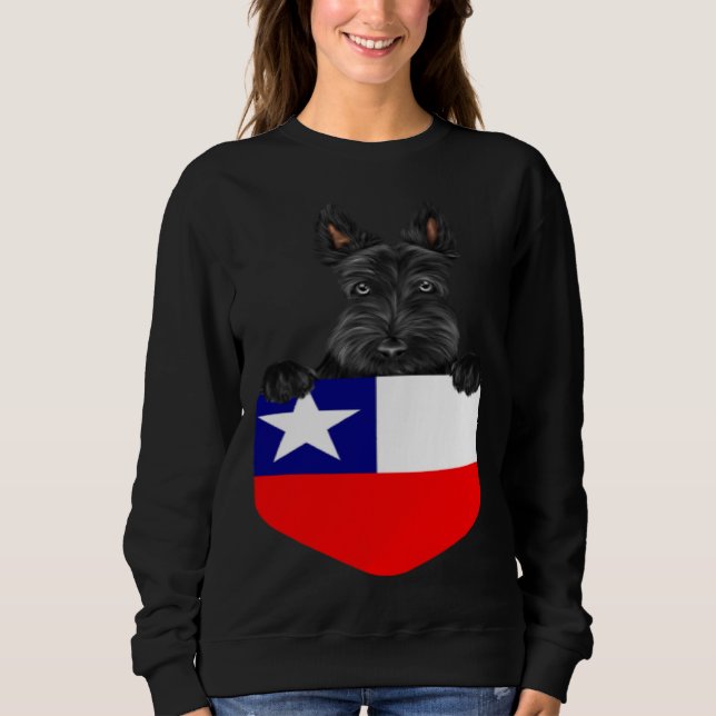 Chile Flag Scottish Terrier Dog In Pocket Sweatshirt (Vorderseite)
