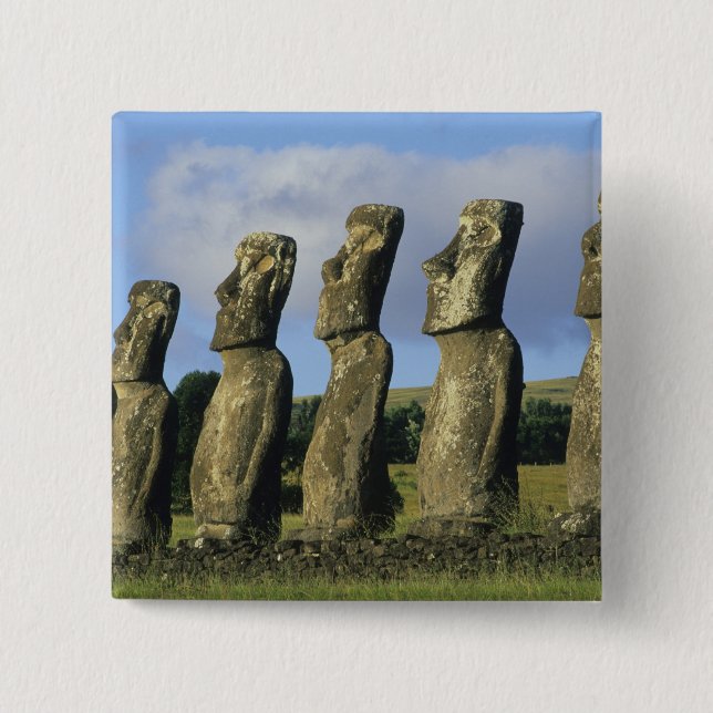 Chile, Osterinsel, Rapa Nui, Ahu Akivi Button (Vorderseite)