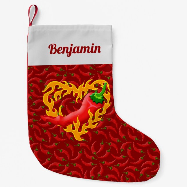 Chili Pepper mit Flammenherz auf rotem Hintergrund Kleiner Weihnachtsstrumpf (Vorderseite)