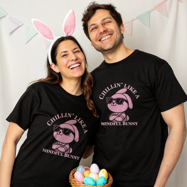 Chill Mode Bunny Relaxed Vibes T-Shirt (Von Creator hochgeladen)