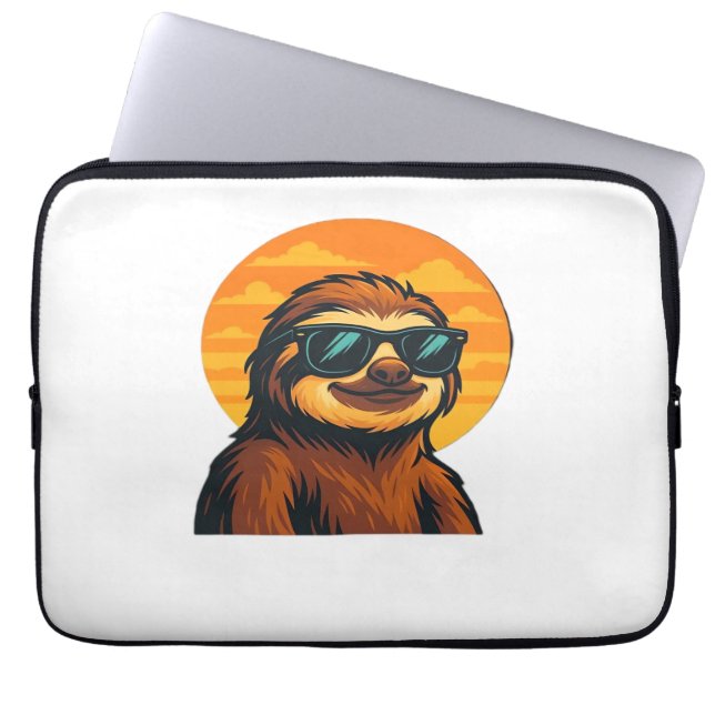 Chill Sloth mit Sonnenbrille - Retro Sunset Vibes  Laptopschutzhülle (Vorderseite)