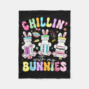 Chillen mit Kaninchen Apothekenhelferin Ostern Fleecedecke