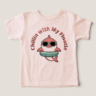Chillen mit meiner Schwimmhilfe Hai-Baby