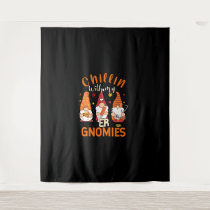 Chillin mit meinen ER-Gnomies-Krankenschwestern Gn Wandteppich