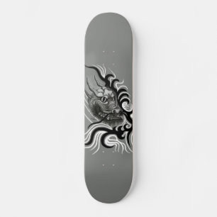 China Dragon im Tattoostil Skateboard