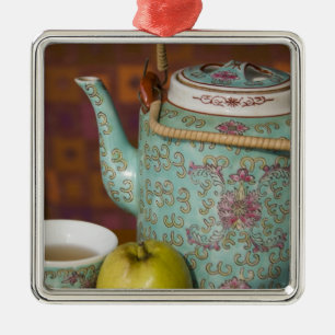 China, Hongkong. Traditionelle chinesische Teekann Ornament Aus Metall