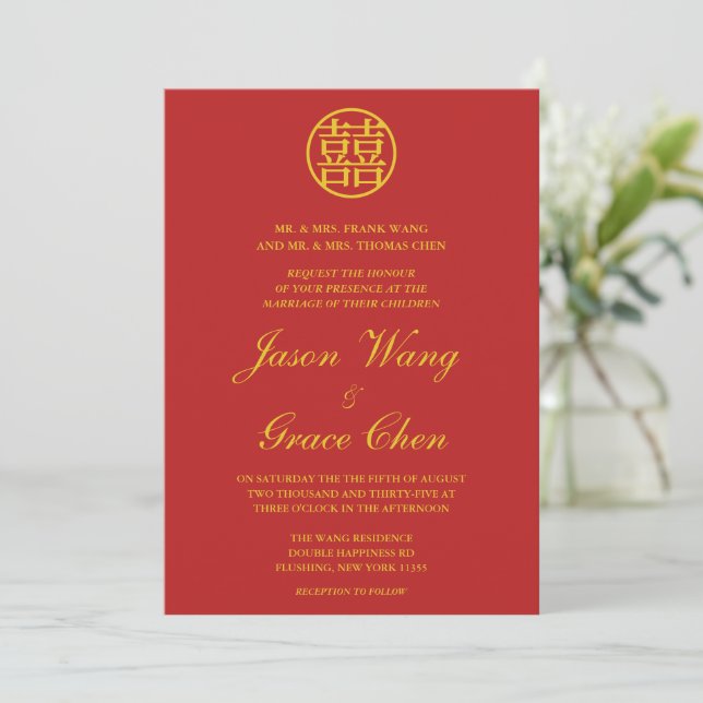 Chinesische Hochzeit und Empfang Rot und Gold Einladung (Stehend Vorderseite)