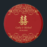 Chinesische Hochzeit vom Roten Gold Magnet<br><div class="desc">Realisieren Sie Ihre Trauzeit mit einer orientalischen Touch! Sie können das Design anpassen, indem Sie Ihre Namen und Hochzeitstermin etc. hinzufügen. Sie sind auch herzlich eingeladen, mich für jedes besondere Design, das für Sie einzigartig ist, anzusprechen. Das doppelte Glückssymbol und die roten Dekorationen sind das Muss für Paare, die ihre...</div>