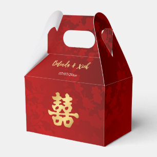 Chinesische Hochzeitsbrille und Bräuche mit rotem Geschenkschachtel