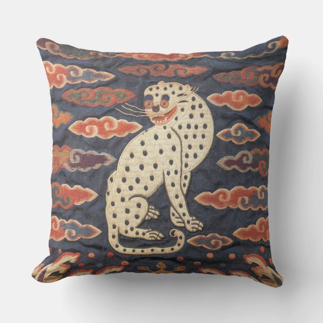 Chinesische Leopard-Katze im Wolken-Kissen Kissen (Vorderseite)
