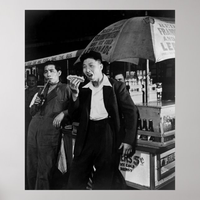 Chinesische Seeleute essen Junk Food, 1942 Poster (Vorne)