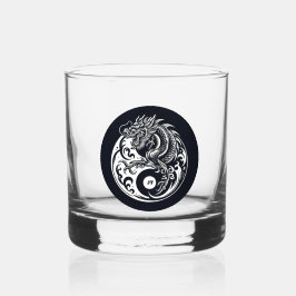 Chinesischer Drache in Schwarzweiß personalisiert Whiskyglas