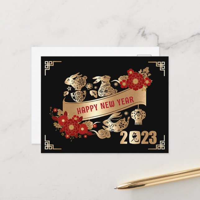 Chinesisches Neujahr des Kaninchens 2023 Schwarze  Postkarte (Vorderseite/Rückseite Beispiel)