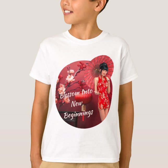 Chinesisches Neujahrsmädchen mit einem roten Regen T-Shirt (Vorderseite)